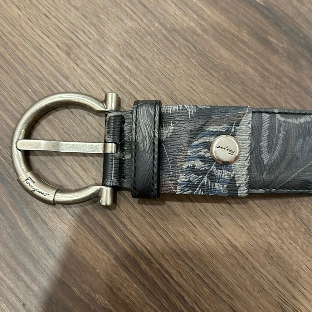Salvatore ferragamo belt size 105